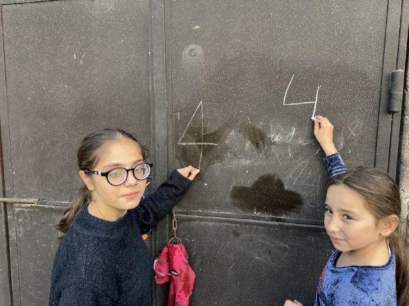 Տատիկիս ասել եմ, որ համար 4-ին ընտրի, ըտենց էլ ասել եմ