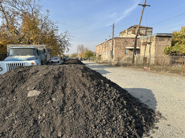 Ծաղկալանջի գյուղապետարանը խայտառակ վիճակում է (տեսանյութ)