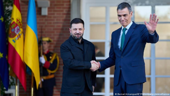 Мадрид передавал Киеву снятую с эксплуатации военную технику – «El Mundo»