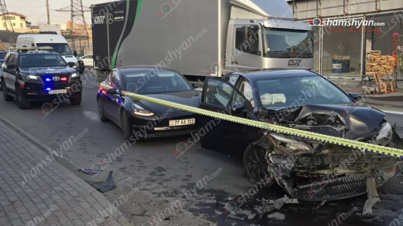 Զովունիում բшխվել են 2 «Toyota»-ներն ու «Tesla»-ն. կա 3 վիրшվոր