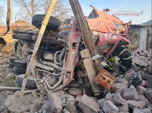 Արագածոտնում «Կամազ»-ը վրшերթի է ենթարկել 13-ամյա տղայի, ով տեղում մшhացել է․ կա վիրшվոր