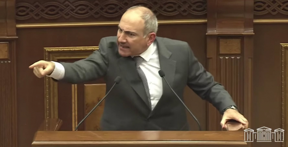 Իմպուլսիվ, կենտրոնացած անձնական շահի վրա, չունի ներքին արգելակող մեխանիզմներ. ԱԲ-ն գծեց հայտնի անձնավորության հոգեբանական պատկերը