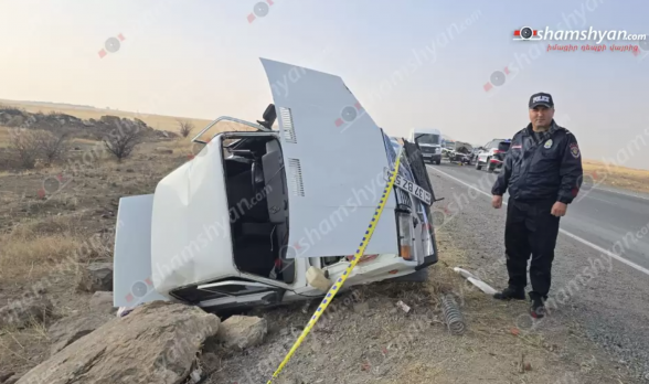 Աշտարակ-Եղվարդ ճանապարհին բախվել են հարսանիք մեկնող քավորի «Opel»-ն ու «07»-ը. վիրավորներից մեկը քավորկինն է