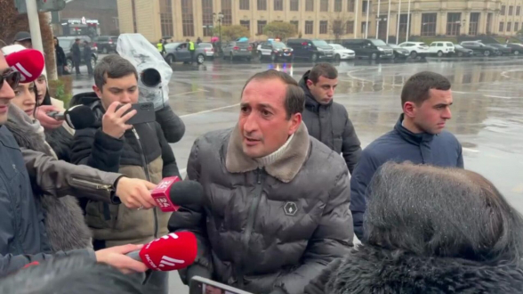 Սա սրբապղծություն է. գյումրեցիները վրդովված են Յոթ Վերք եկեղեցում կատարվողից (տեսանյութ)