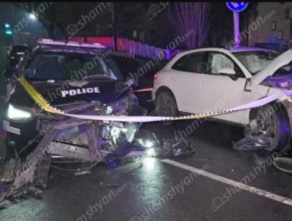 22-ամյա վարորդը ոչ սթափ վիճակում Porsche-ով բախվել է կայանված պարեկային ավտոմեքենային. պարեկին հոսպիտալացրել են