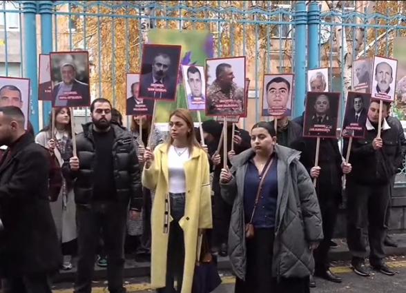 ՀՅԴ երիտասարդական միությունը բողոքի ակցիա է կազմակերպել ՀՀ-ում ՄԱԿ-ի գրասենյակի դիմաց (տեսանյութ)