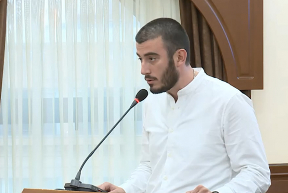 Հայհոյանքների խոսույթով ստացան մանդատ ու պառկեցին Նիկոլի տակ․ Սամվել Հակոբյանը՝ կեղծ ընդդիմադիրների մասին (տեսանյութ)