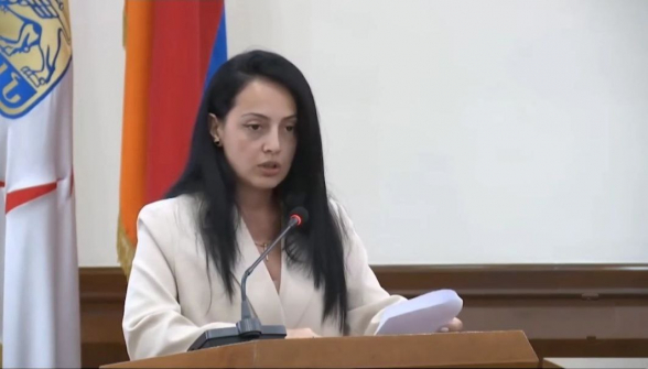 «Ваш политический отец – даже не Пашинян, а Эрдоган»: член Совета старейшин от «Мать Армении» – представителям ГД (видео)