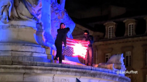 «Ձեռքերդ հեռու Վենեսուելայից»․ ի աջակցություն Մադուրոյի ակցիաներ ԱՄՆ-ում և Եվրոպայում (տեսանյութ)