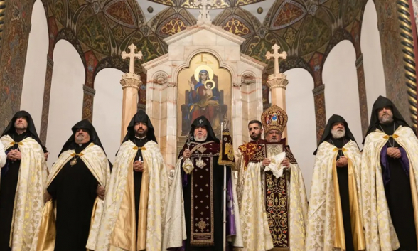 Սուրբ Ծնունդը մեզ համար հոգեպես վերափոխվելու և մեր ուխտն առ Աստված նորոգելու գեղեցիկ առիթ է․ Մայր Աթոռ