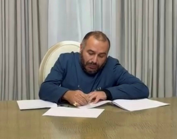 Մի նեղվիր, երբ տիրադավ կամ դավաճան կասեն, դա այլևս քո անվան անբաժան բաղադրիչն է դարձել․ Տեր Զարեհը՝ Գևորգ Սարոյանին