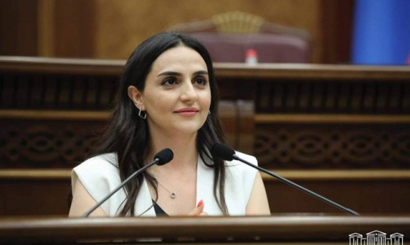 ՔՊ-ն խախտում է «խնամի-ծանոթ-բարեկամ» սկզբունքը բացառելու «ոսկե կանոնը». Ալխաս Ղազարյանի հայտարարագրի հետքերով. «Ժողովուրդ»