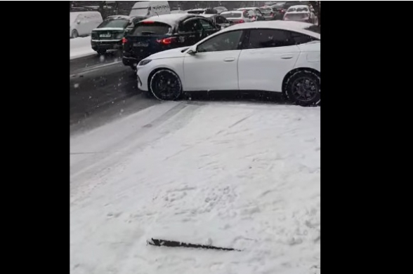 Ձնամաքրման աշխատանքներ Կենտրոնում չեն կատարվում (տեսանյութ)