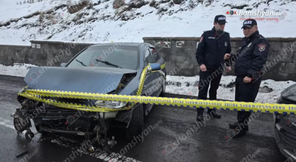 «Opel»-ը «Չայնիի» ոլորաններում բшխվել է պաշտպանիչ բետոնե պատին և հայտնվել ճանապարհի երթևեկելի գոտում. կան վիրավnրներ