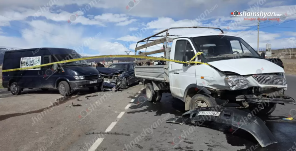 Աշտարակ-Վաղարշապատ ճանապարհին մեքենաներ են բախվել. կան տուժածներ