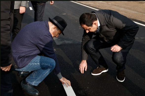 Ասֆալտից փող «քերող» ՔՊ-ն․ ՄԱՀԱԿ TV (տեսանյութ)