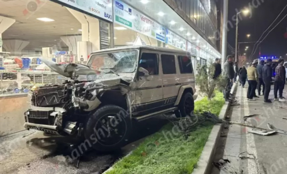 Արշակունյաց պողոտայում բախվել են «BMW»-ն և «Mercedes G»-ն․ կան տուժածներ