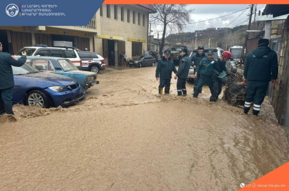 Կապանում առատ տեղումներից հետո հեղեղումներ են (տեսանյութ)