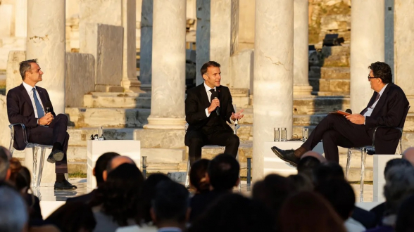 Макрон призвал Европу «проснуться»