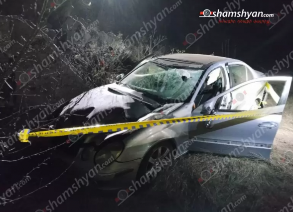 Երևան-Սևան-Իջևան ավտոճանապարհին «Mercedes»-ը դուրս է եկել ճանապարհի երթևեկելի գոտուց և մի քանի պտույտ գլխիվայր շրջվելով հայտնվել ձորում․ կան վիրшվորներ