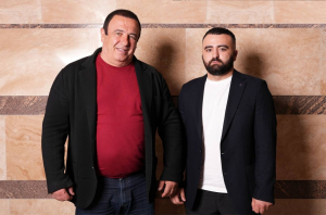 headerImg